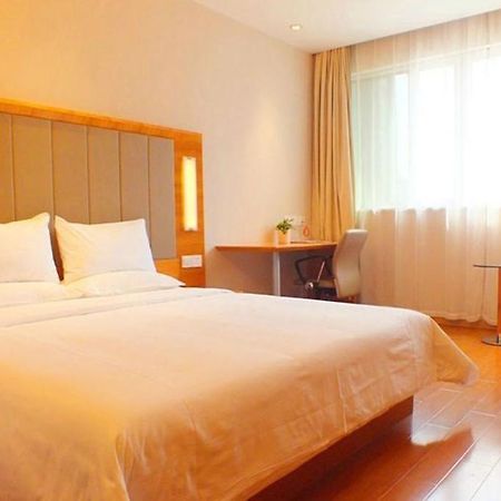 Ji Hotel Changsha Helong Stadium Exterior foto